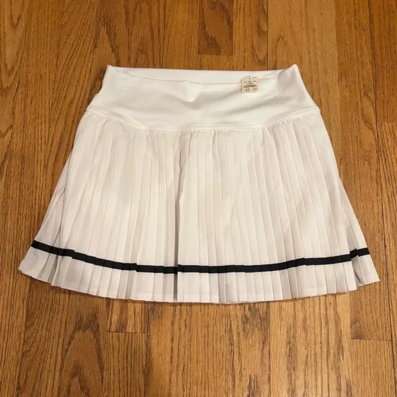 OFFLINE By Aerie All Aces White Pleated Tennis Skort NWT - Picture 7 of 15